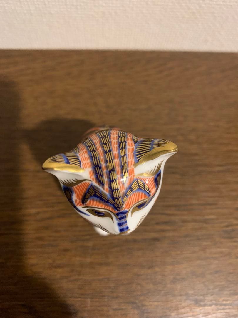 ロイヤルクラウンダービー金色の猫