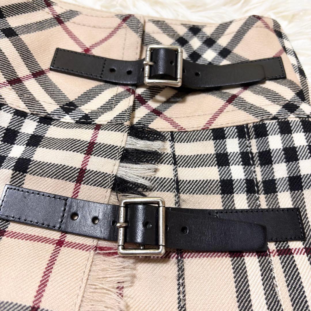 ✨極美品✨バーバリーブルーレーベル ミニスカート プリーツ ベルトノバチェック