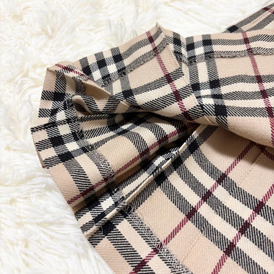 ✨極美品✨バーバリーブルーレーベル ミニスカート プリーツ ベルトノバチェック