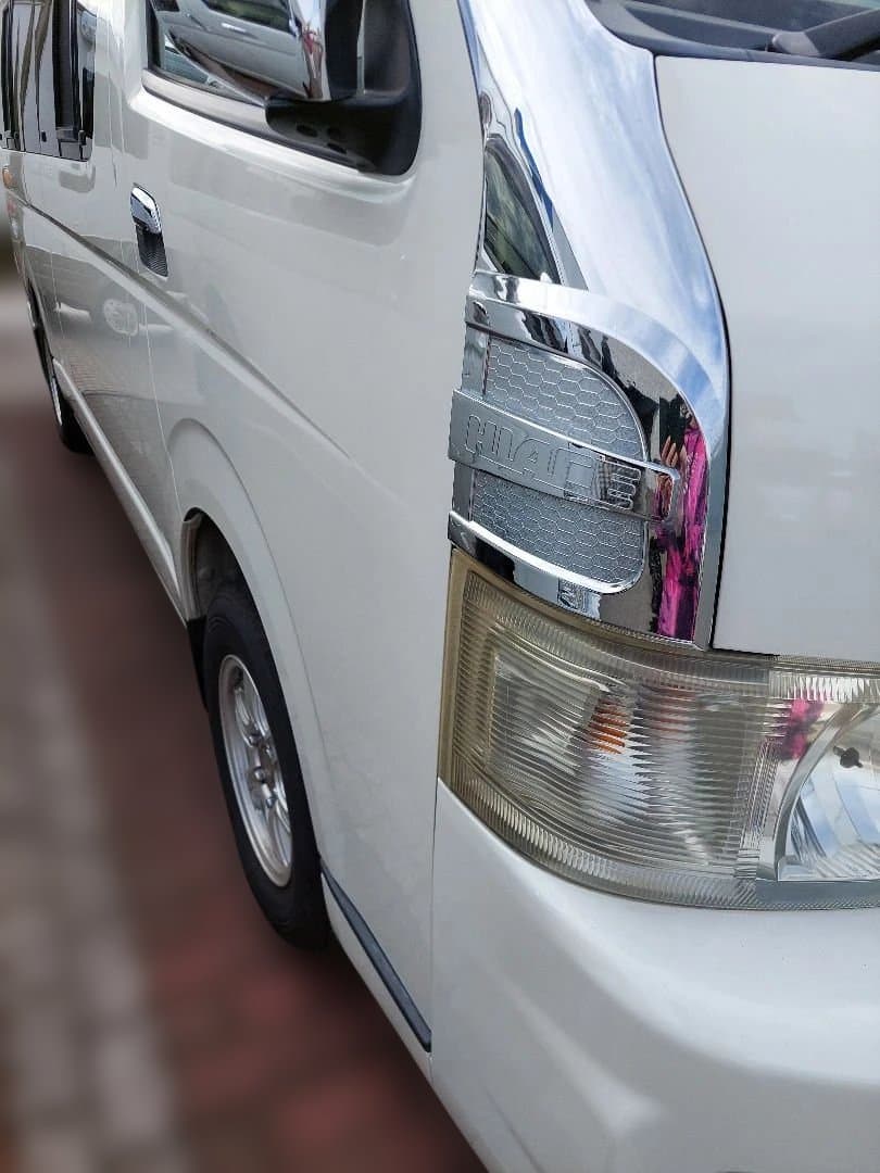 ハイエース200系 コーナー メッキカバー