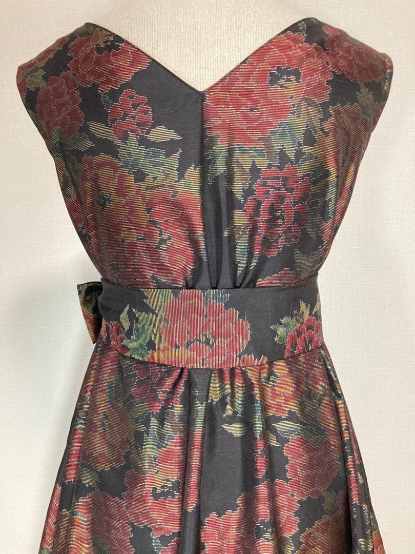 着物リメイク　大島紬ロングフレアワンピース（後ろVネック）着丈128㎝