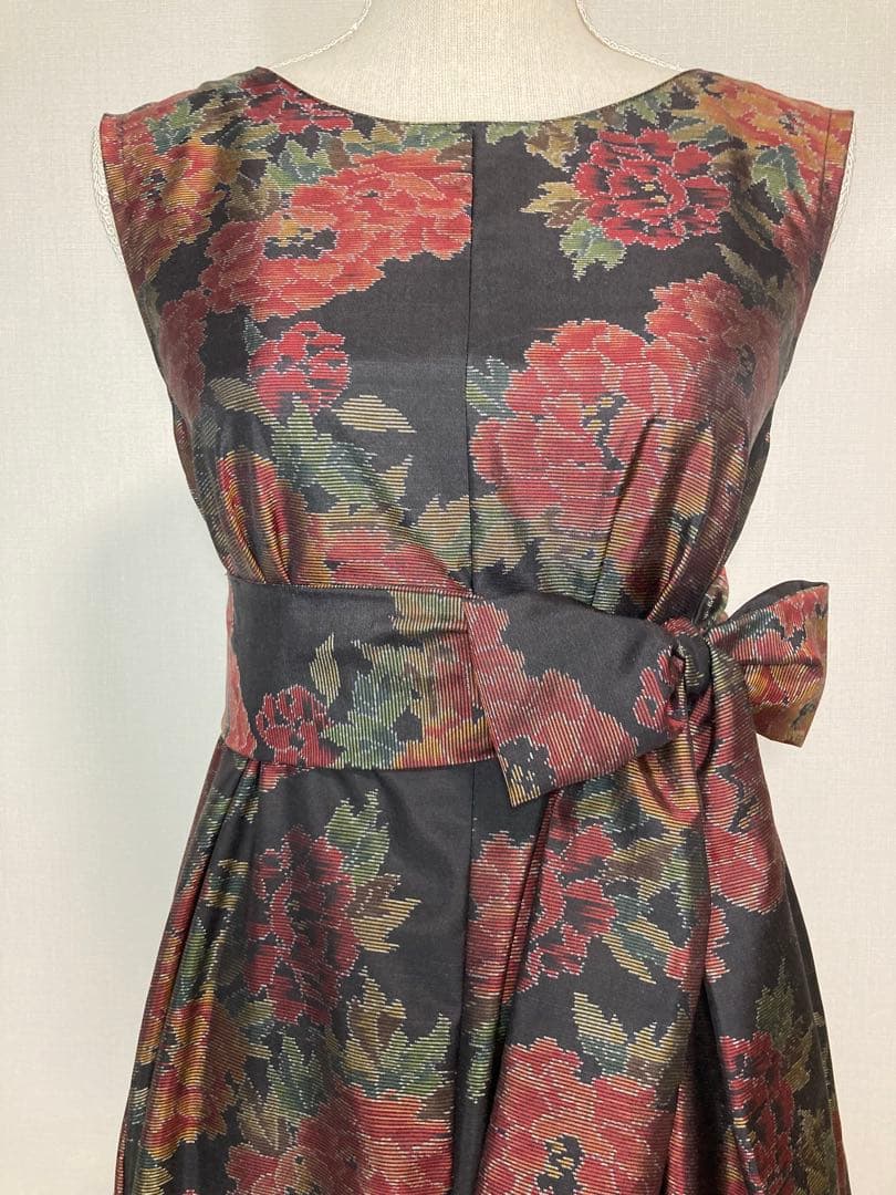 着物リメイク　大島紬ロングフレアワンピース（後ろVネック）着丈128㎝