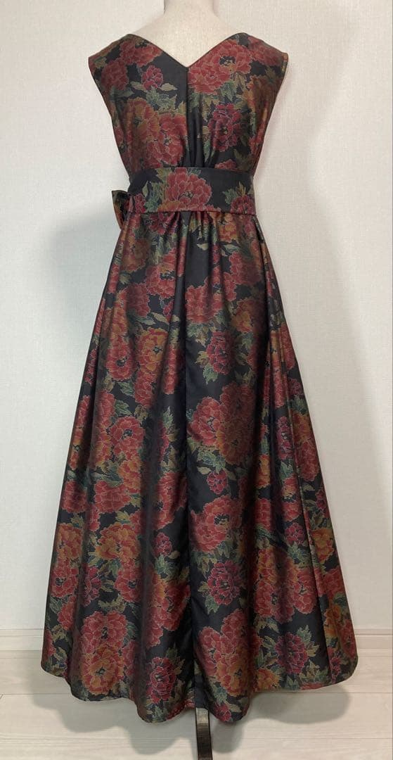 着物リメイク　大島紬ロングフレアワンピース（後ろVネック）着丈128㎝