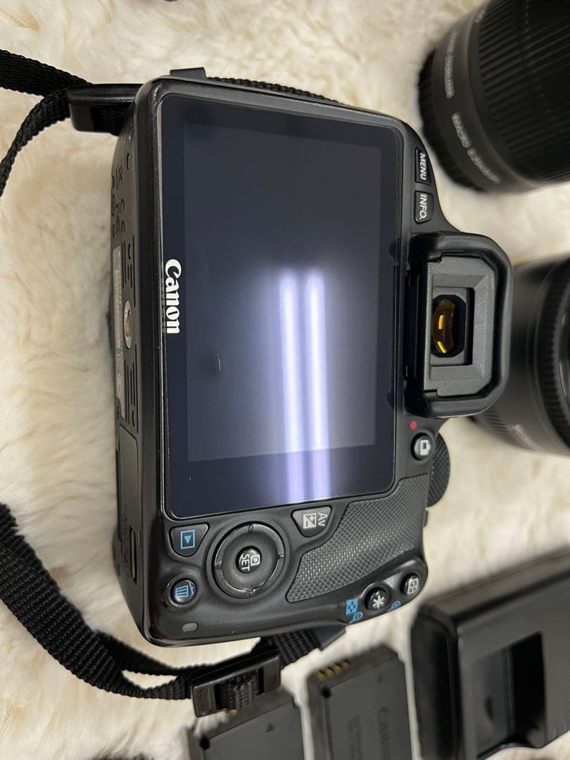 Canon EOS Kiss X7 デジタル一眼レフカメラ