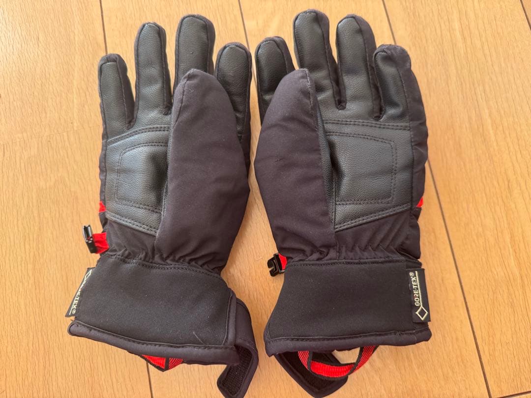 デサント スキーウェア サイズ140 手袋付き
