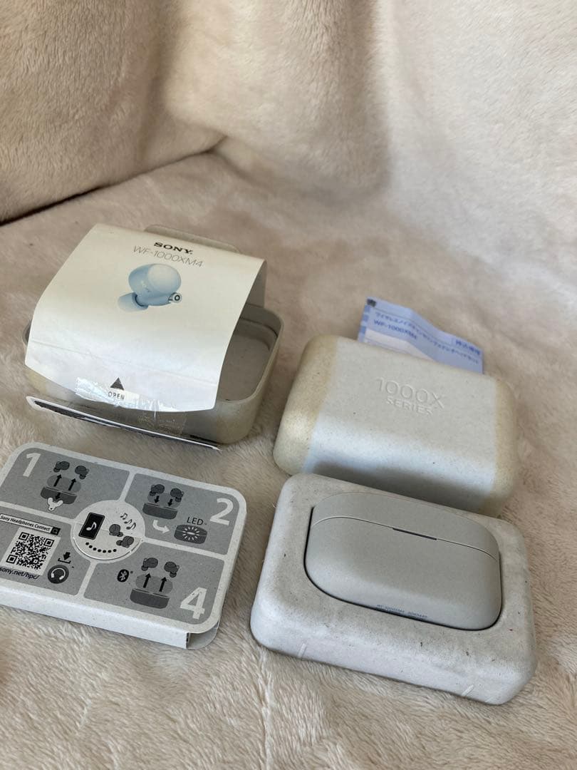 お*。様 未使用　SONY WF-1000XM4 ワイヤレスイヤフォン