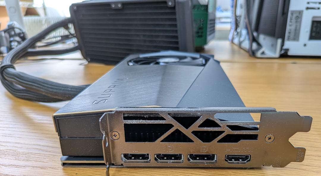 送料無料MSI GeForce RTX 4090 SUPRIM LIQUID X