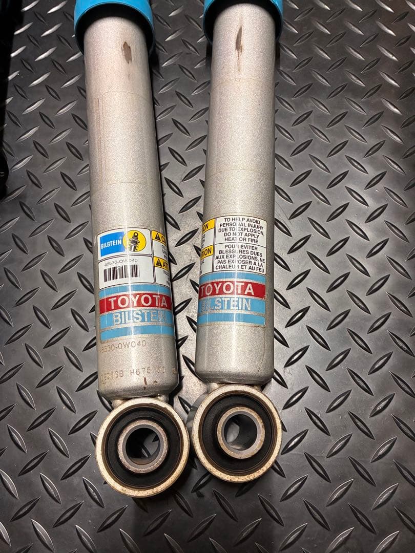 【FJクルーザー】オフロードパッケージ純正ビルシュタイン前後セット（プラド）