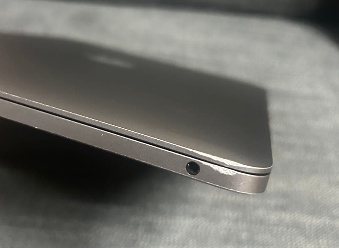 【美品、箱あり】Macbook pro(2020 M1) 8GB/256GB