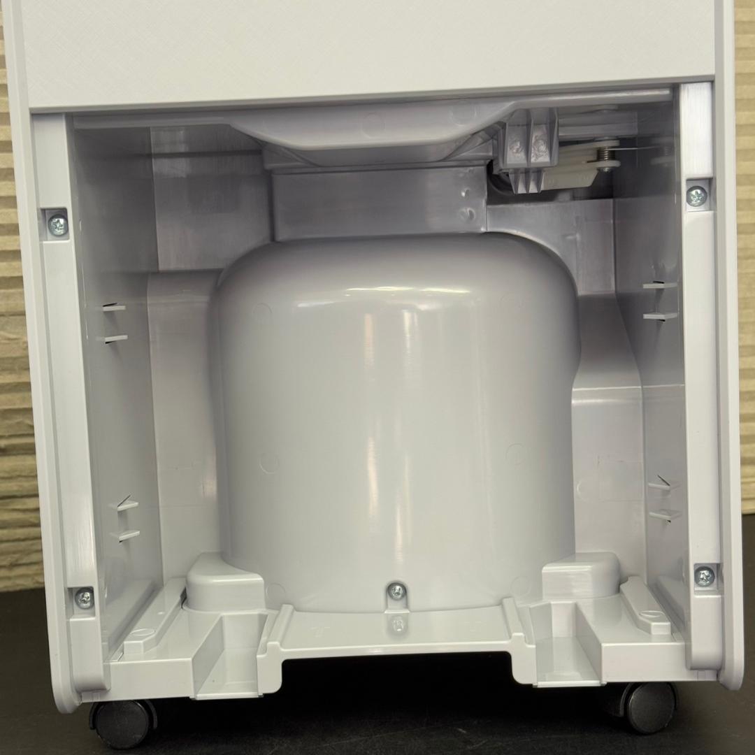 ☆未使用　ヤマゼン　除湿器　YDC-H601　2025年製　衣類乾燥除湿機