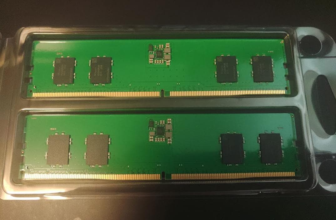 DDR5 8GB PC5-4800B SK hynix 2枚