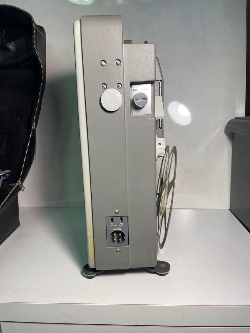 Canon 8mm映写機 AUTO PROJECTOR 8Z ケース付 希少