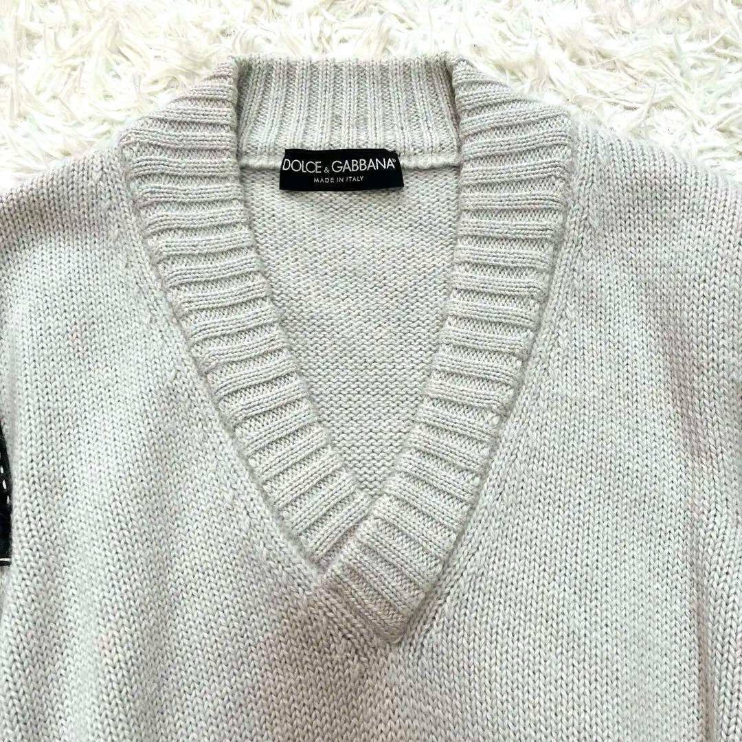 美品✨ドルチェ&ガッバーナ　アルパカ85% ニット Vネック 44 イタリア製