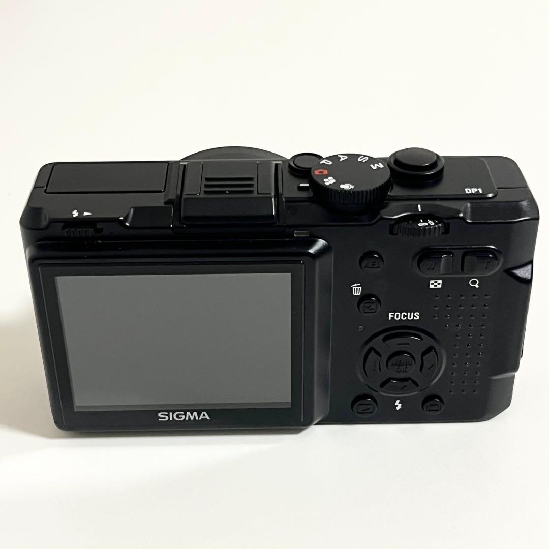 デジタルカメラ SIGMA DP1