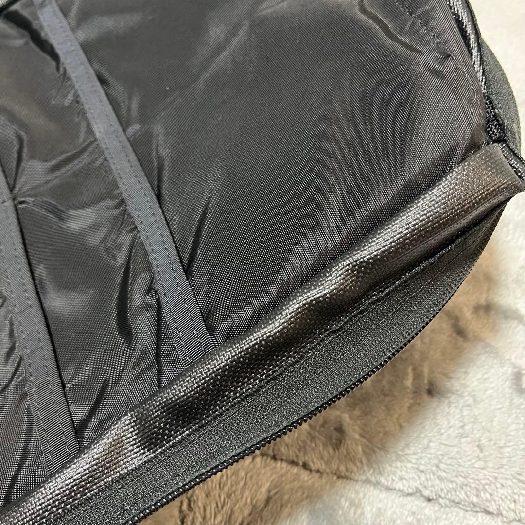 バッグ BRIEFING HUGGER BLACK made in USA