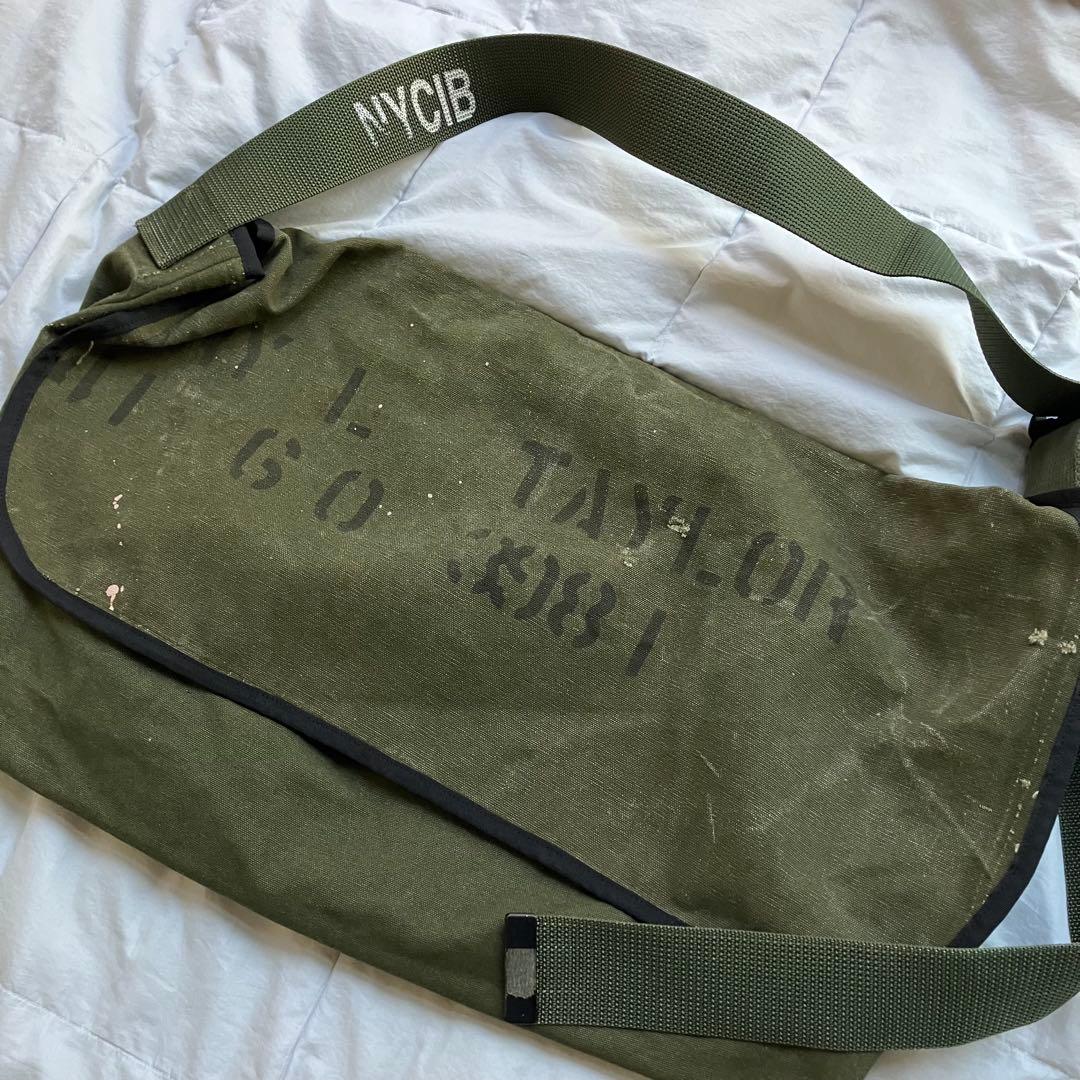 ショルダーバッグ Louis