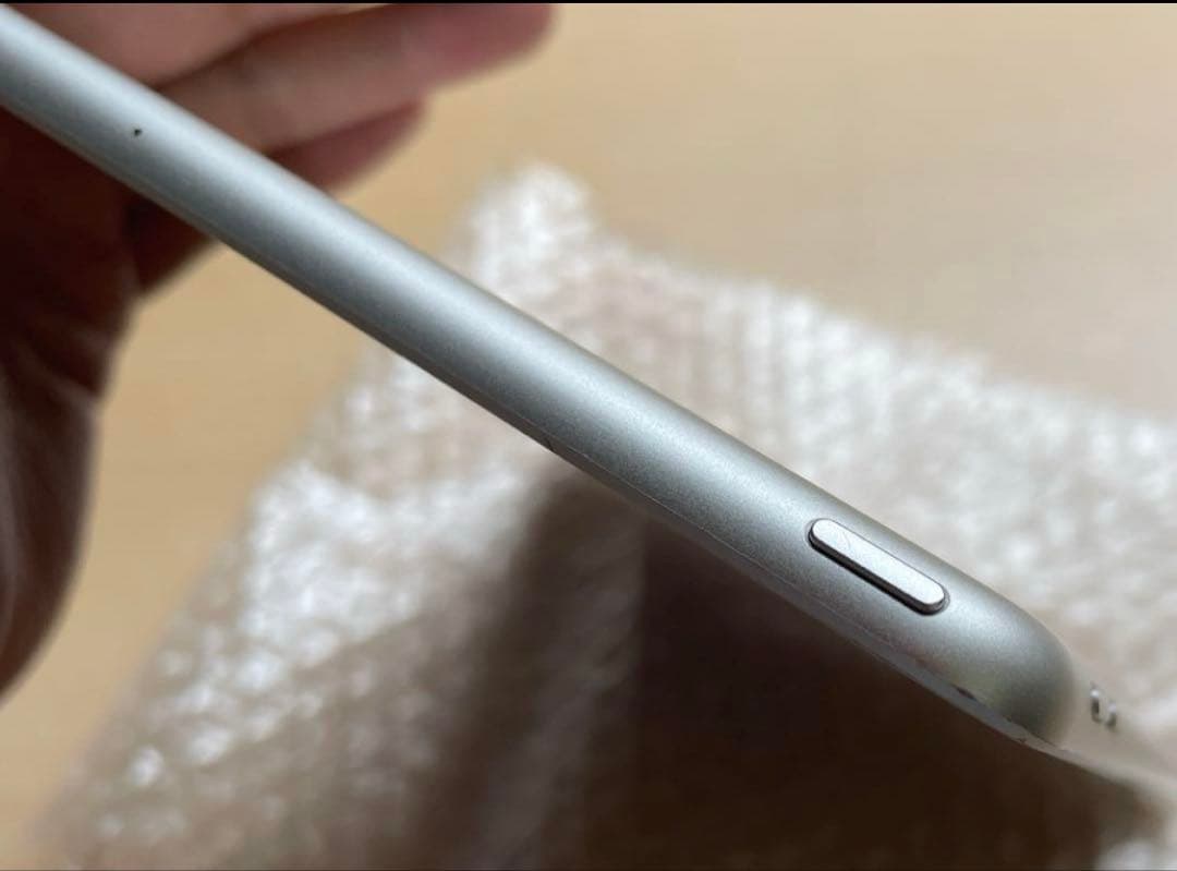 ⭕️benten様⭕️ iPad 第6世代　A1893　Wi-Fiモデル　32GB