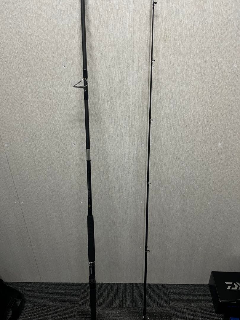 グランデージ　アトラス　100H ロッドケース付き