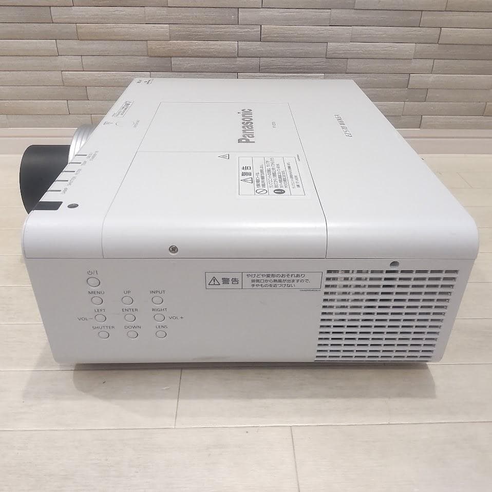Panasonic パナソニック 業務用プロジェクター PT-EZ570