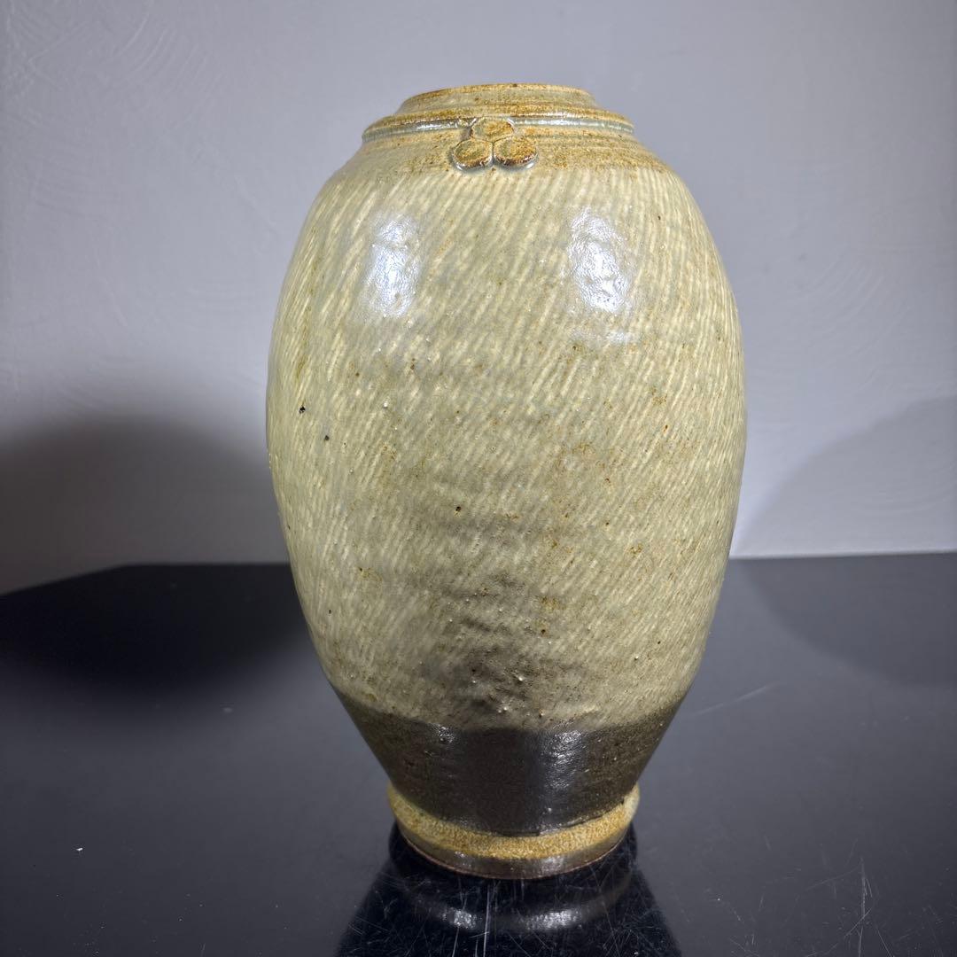 真作　人間国宝　島岡達三　地釉象嵌縄文壷　高さ約27センチ