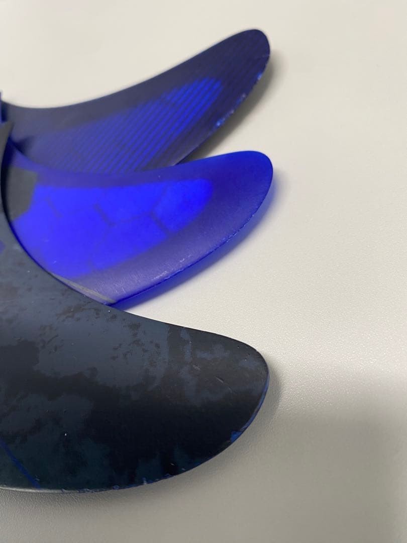 美品　FCS II サーフボードフィン　アルメリック　Mサイズ