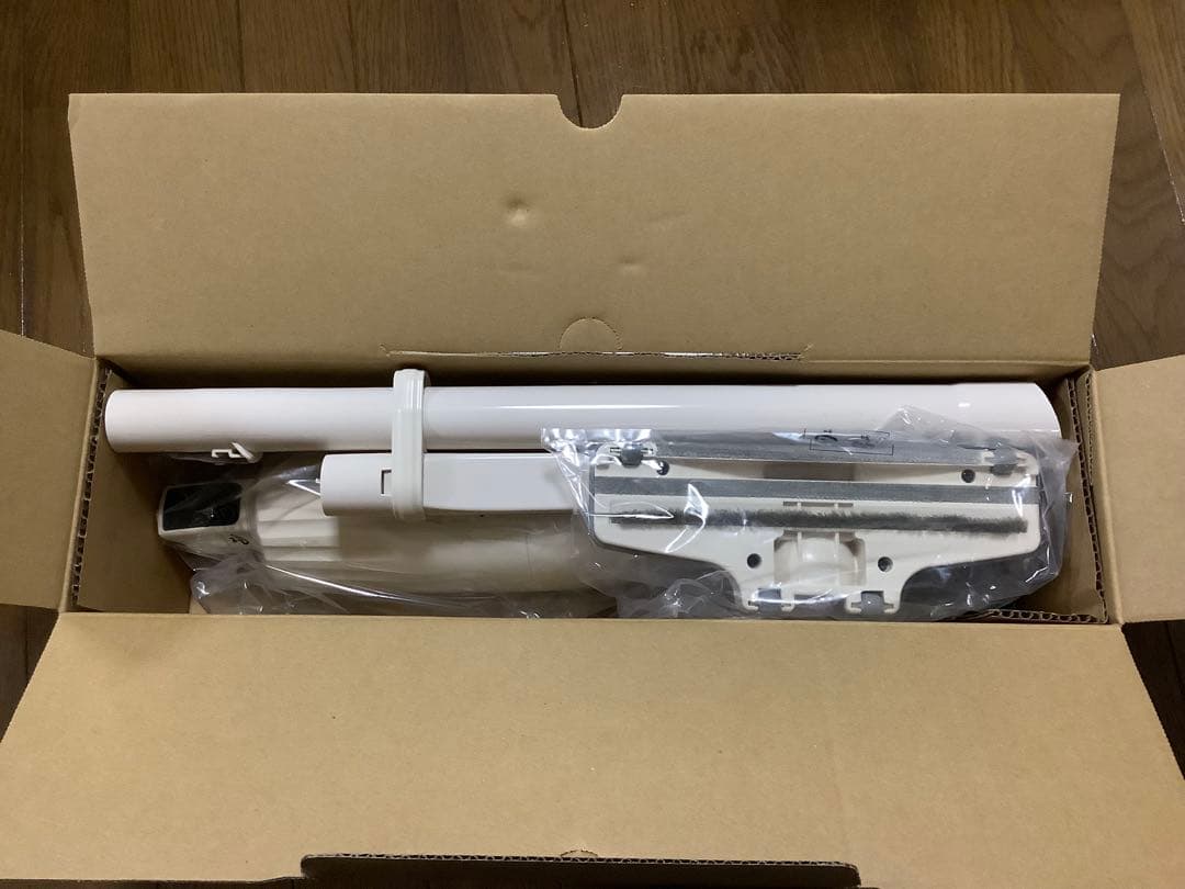 Makita 充電式クリーナー CL116DW 本体