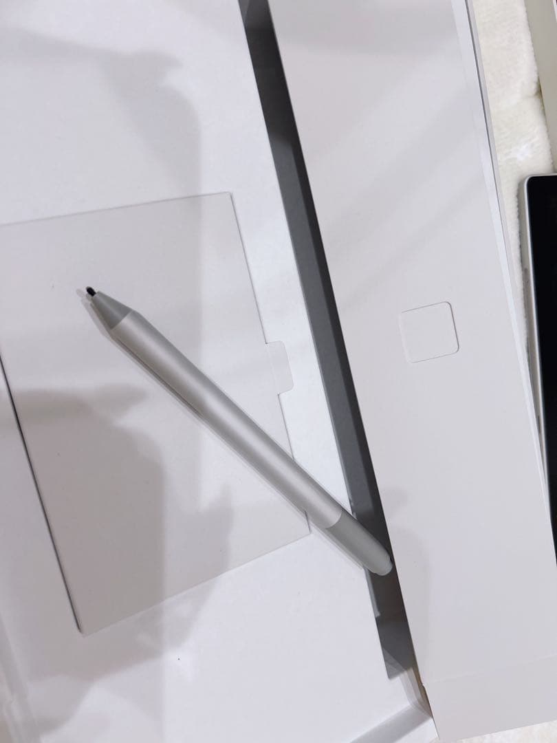 ペン、HDMI変換アダプタ、マウス、キーボード付、Surface Pro6