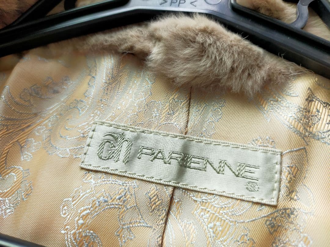 美品 PARIENNEパリエンヌ柔らか羊革レッキスフード付コートジャケット９号М