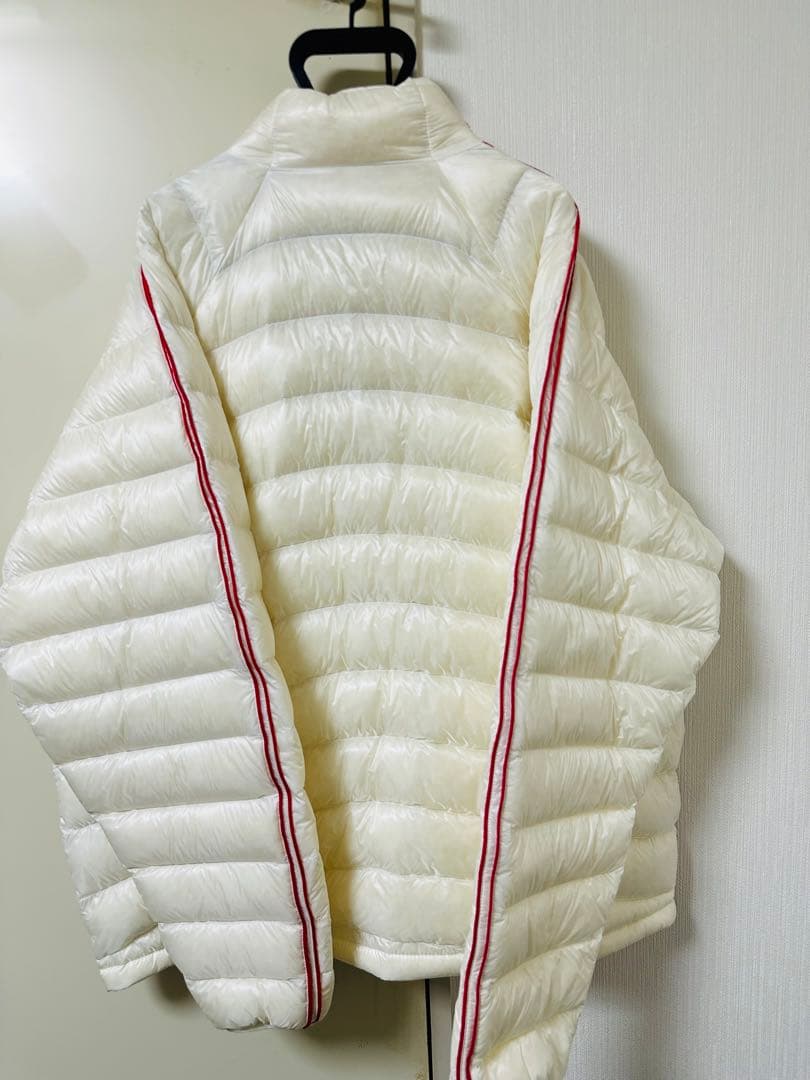 【送料無料】◎特別価格supremeシュプリーム　完売　ダウンジャケット　正規品