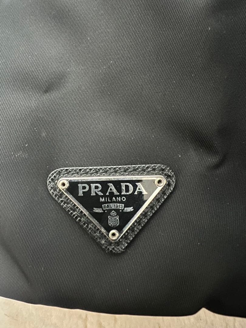 【美品】プラダPRADA巾着 ポーチ　ドローストリングバッグハンドバッグブラック