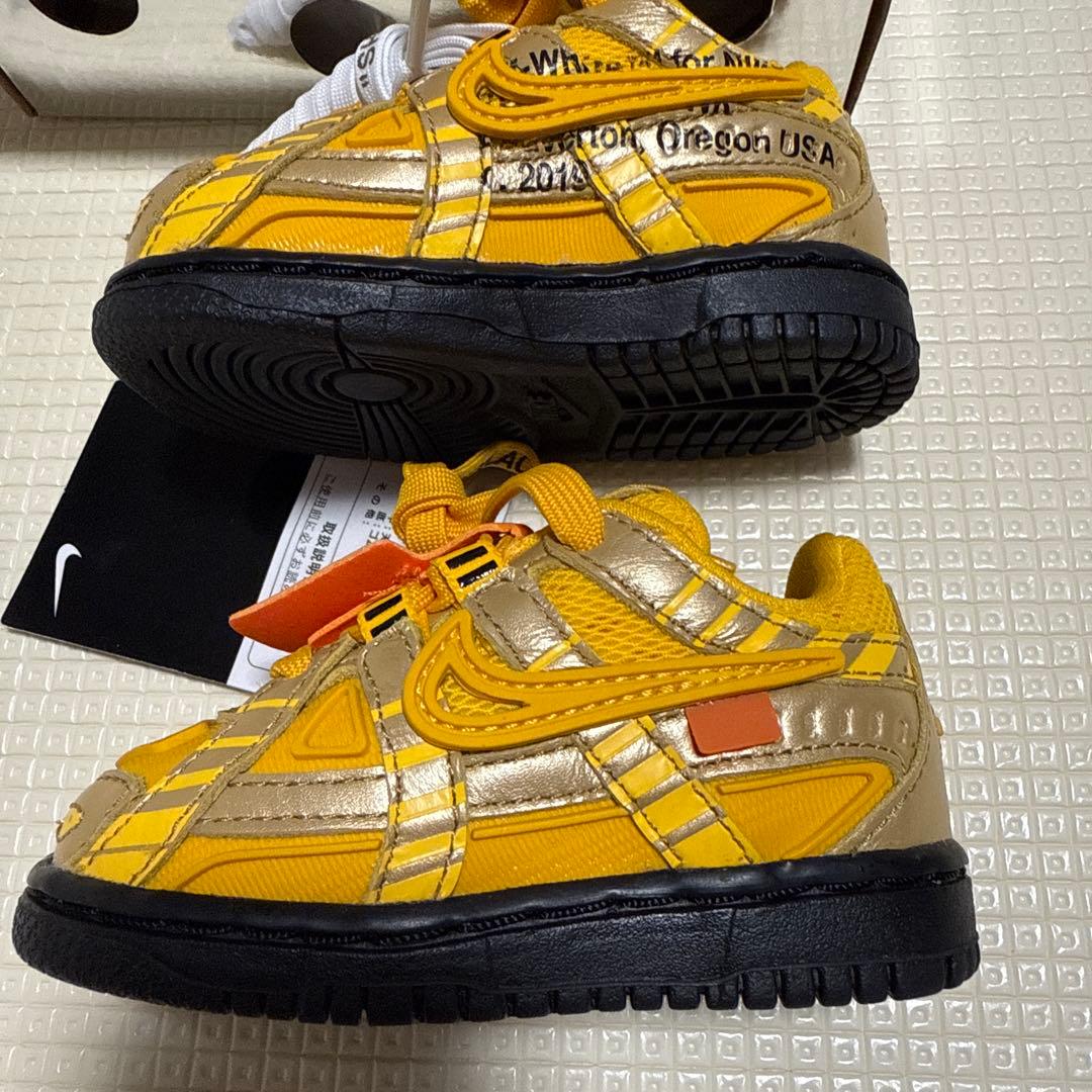 ファーストシューズ　ナイキ