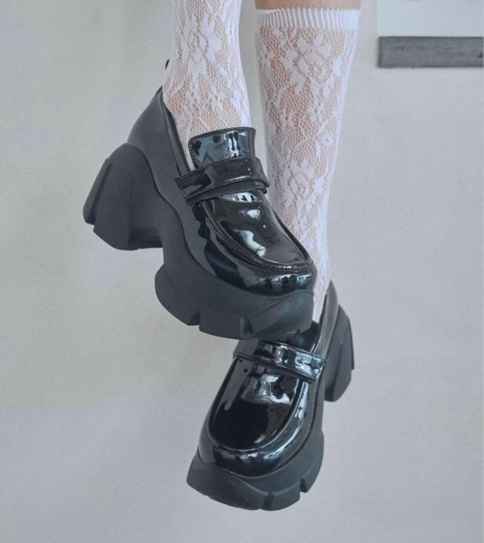 Lovilyn -5kgベルクロローファー　黒エナメル　L