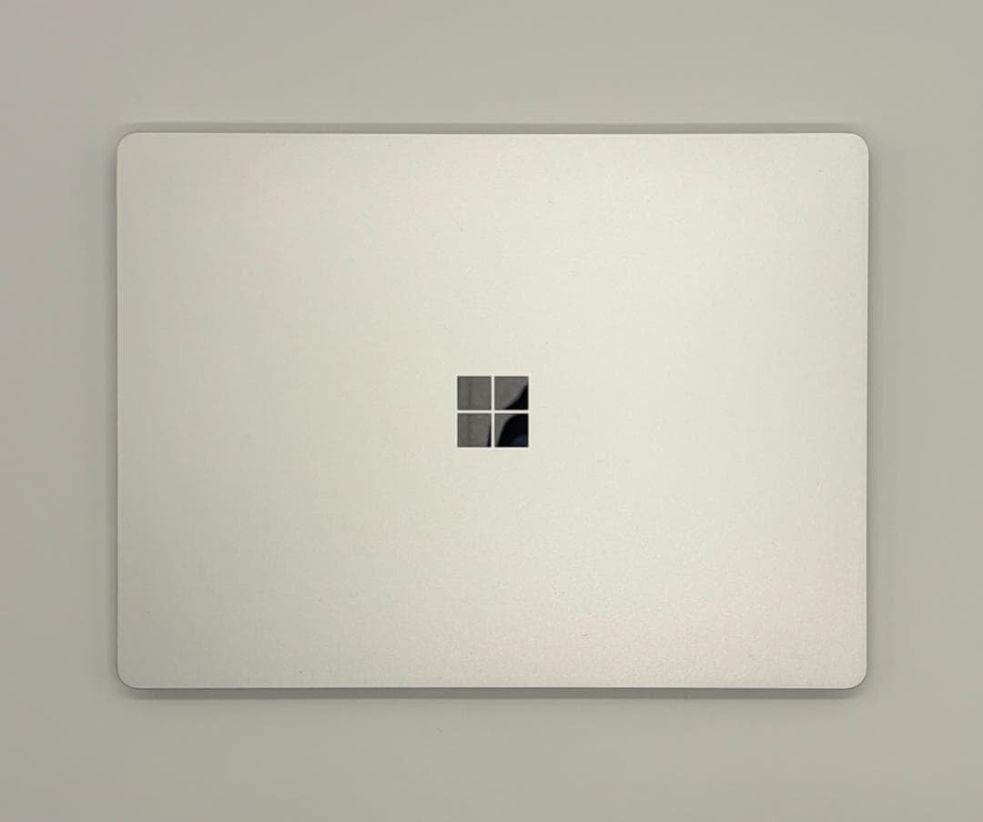 高速、高性能、Surface Laptop Go、16GB、256GB NVMe