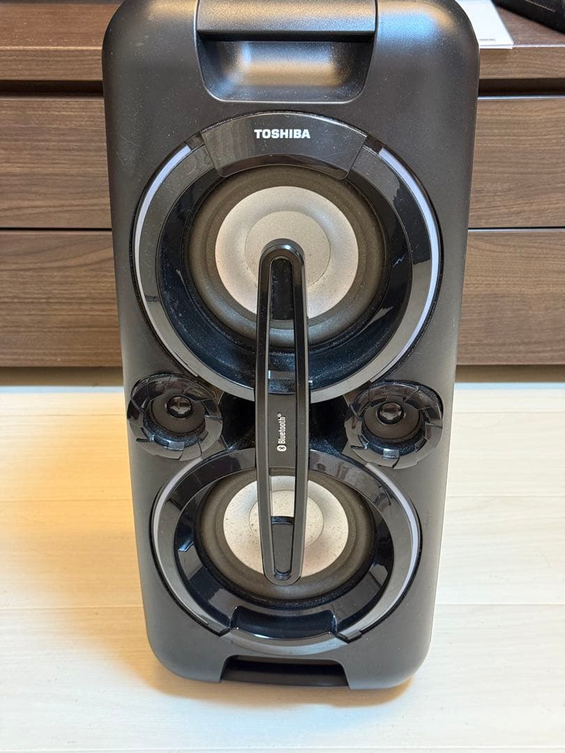 TOSHIBA Bluetoothスピーカー　TY-ASC60