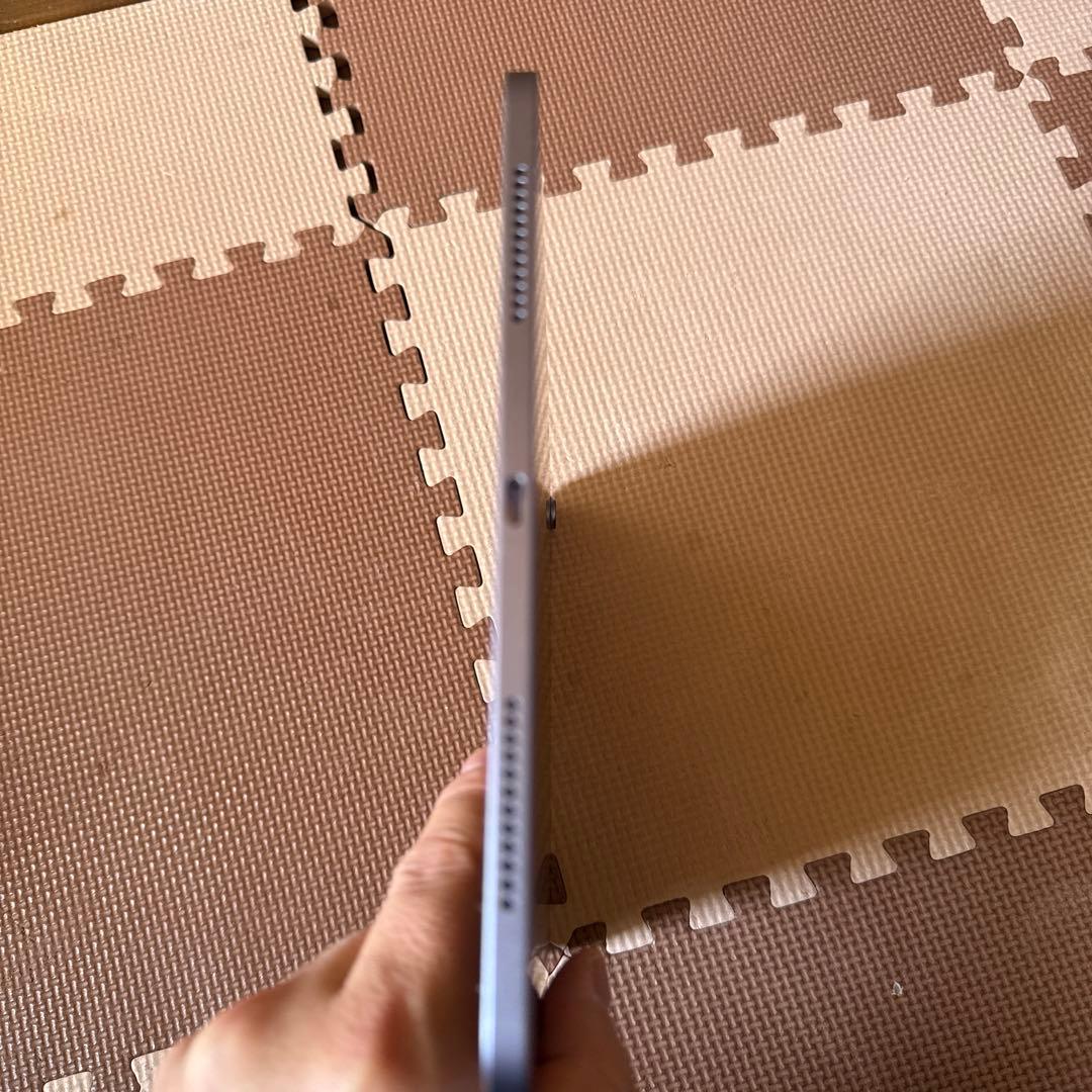 ジャンクiPad Air5 256GB