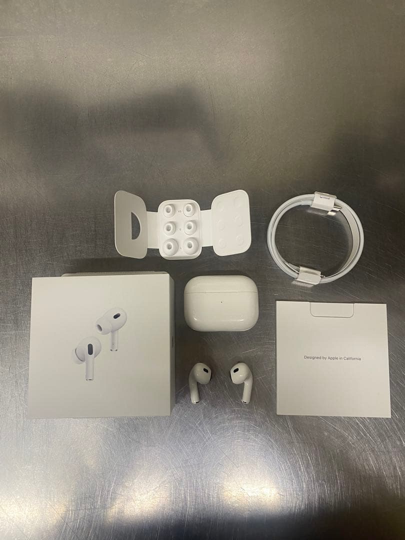 さ*ぶ様 AirPods Pro 第2世代 MQD83J/A Apple 箱・付