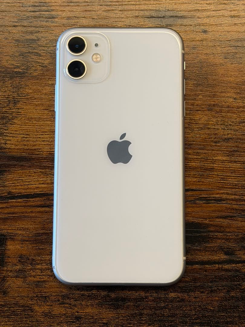Apple iPhone 11 ホワイト128GB 本体