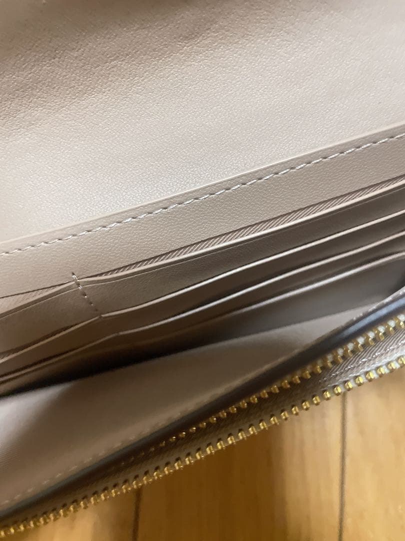 COACH ホワイトレザー ショルダーバッグ スマホショルダー ウォレット