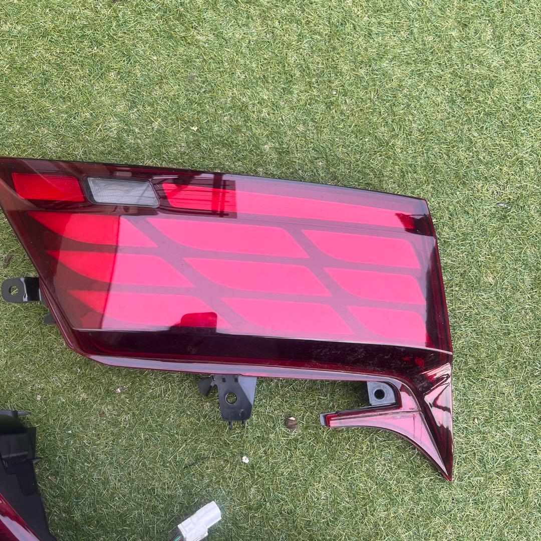 40風アルファード 30後期テールガーニッシュ