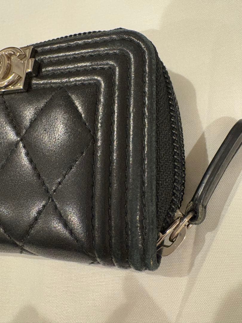 CHANEL シャネル　ジップパース