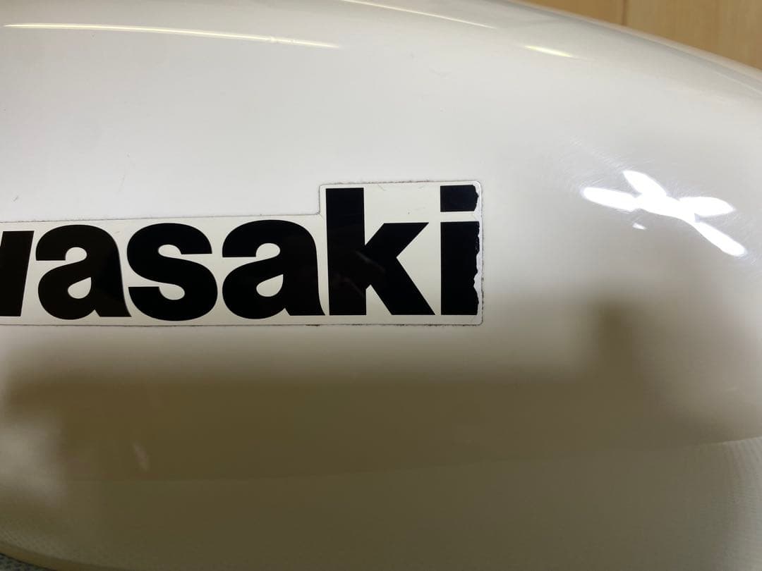 250TR 白　フューエルタンク　純正　キャブ