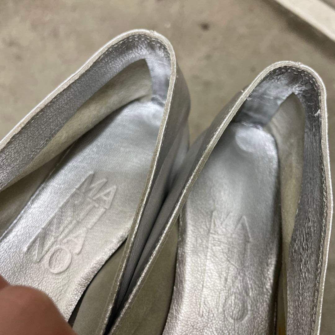 マルティニアーノ　シルバー レザー フラットシューズ