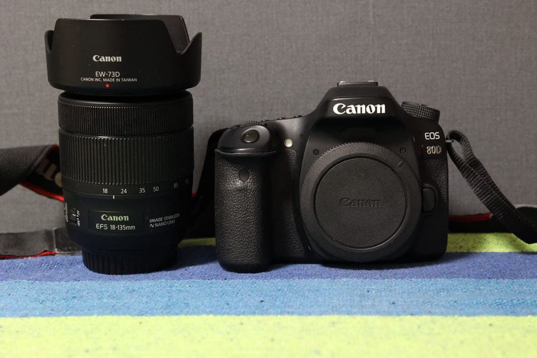 Canon EOS 80D デジタル一眼レフ レンズ付き