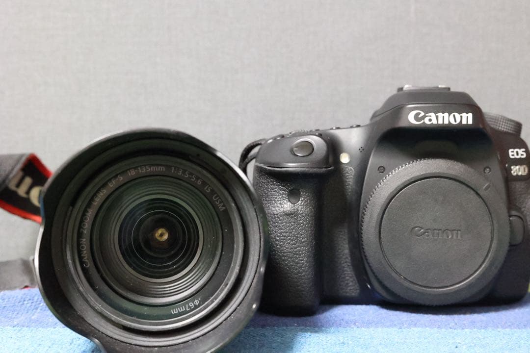 Canon EOS 80D デジタル一眼レフ レンズ付き