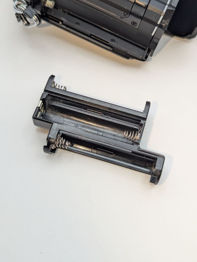 Nikon F4 S ボディ MB-21 付き