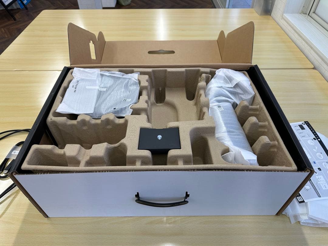 【ジャンク】Alienware 500Hz ゲーミングモニター AW2524HF