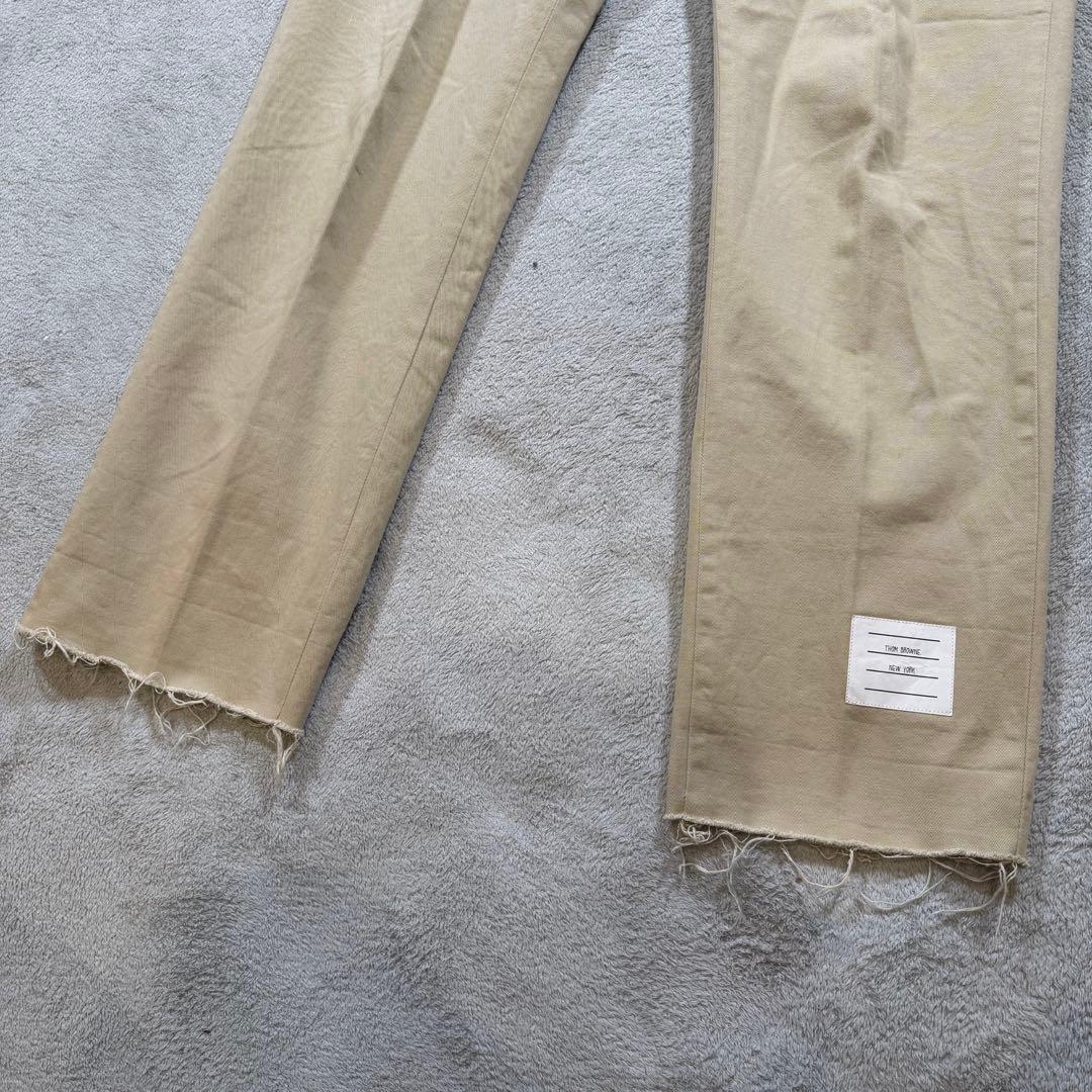 トムブラウン　ストレートパンツ　切りっぱなし　ベージュ　コットン　1