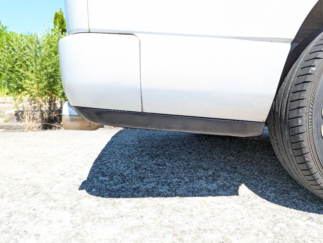 ハイエース リアバンパースポイラー zr2 uy