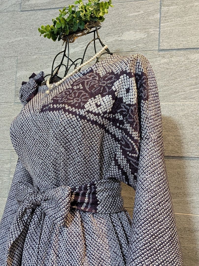 A261総絞り着物リメイクギャザーワンピース★リボン・ブローチ