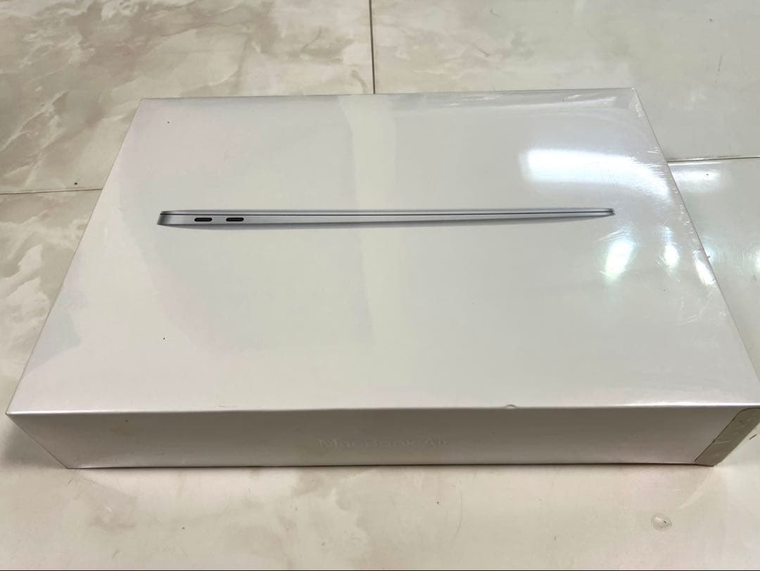 未開封Apple MacBook Air 13インチ M1 256GB